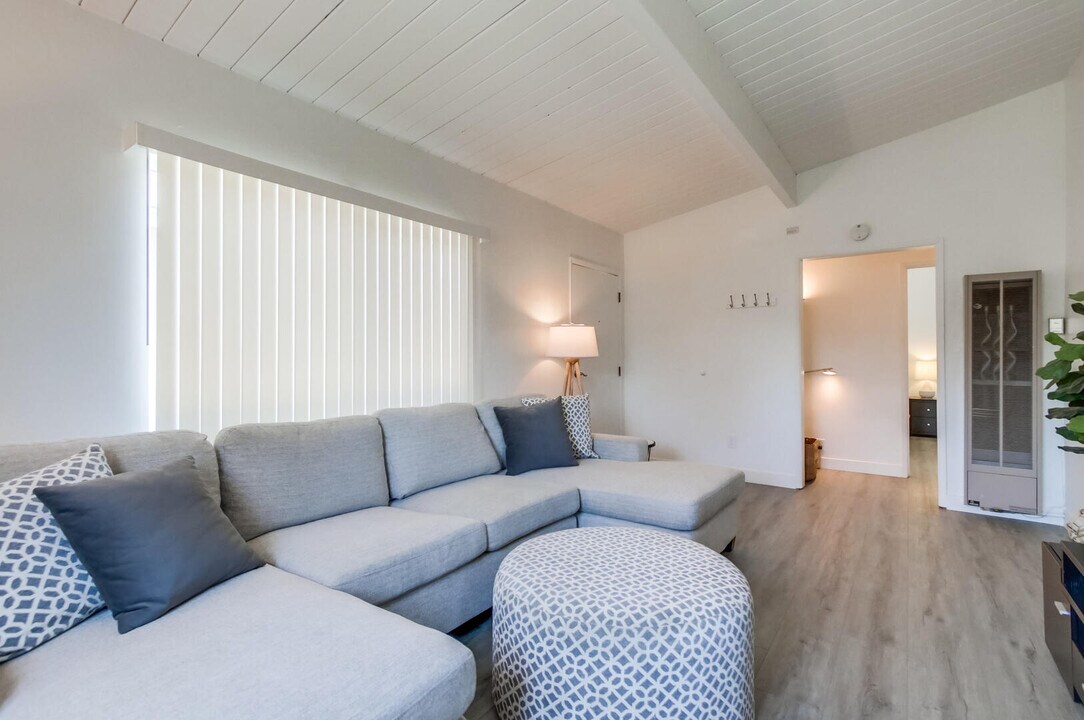 4114 Fond du Lac Ave in San Diego, CA - Building Photo