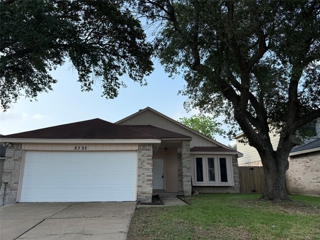 8322 Sandy Glen Ln
