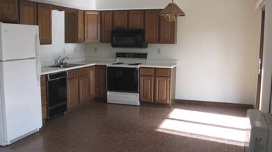 Millstone Apartments in Harpswell, ME - Foto de edificio - Interior Photo