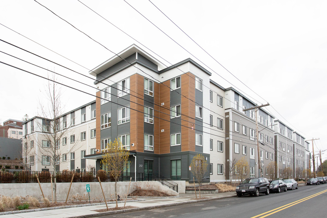 Orient Heights in Boston, MA - Foto de edificio