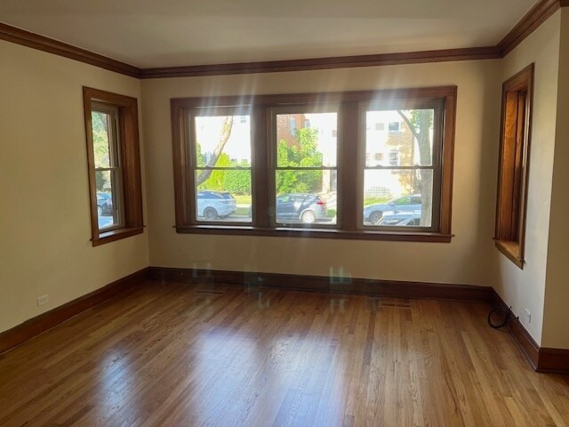 5730 N McVicker Ave in Chicago, IL - Building Photo - Building Photo