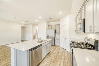 1936 Bandito Bluff Pass in Leander, TX - Building Photo - Building Photo