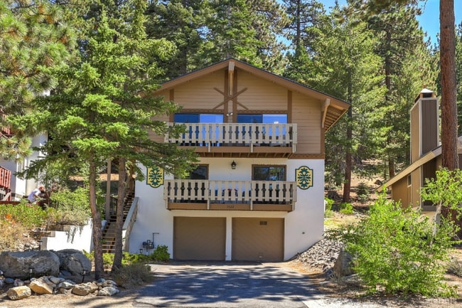 3322 Pine Hill Rd in South Lake Tahoe, CA - Building Photo - Building Photo