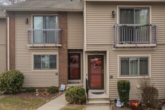 Ocean Crest in Milford, CT - Building Photo - Building Photo