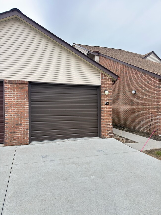 property at 6619 Ridgefield Cir