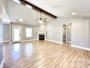 710 Captain Hopkins St in Prairie Grove, AR - Building Photo - Building Photo