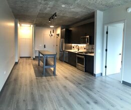 177 N Ada St, Unit 1205 in Chicago, IL - Building Photo - Building Photo