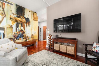 686 Kettner Blvd in San Diego, CA - Foto de edificio - Building Photo