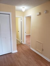 11828 E Gateway Dr SE in Huntsville, AL - Building Photo - Building Photo