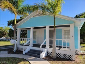 1603 Woodford Ave in Ft. Myers, FL - Building Photo
