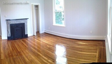 7 Munroe St, Unit 1T in Somerville, MA - Building Photo - Building Photo