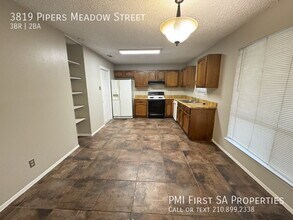 3819 Pipers Meadow St in San Antonio, TX - Building Photo - Building Photo