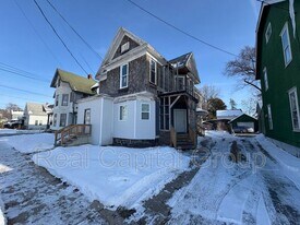 340 N Main St in Gloversville, NY - Building Photo