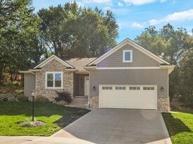 1364 2nd St NW in New Philadelphia, OH - Building Photo