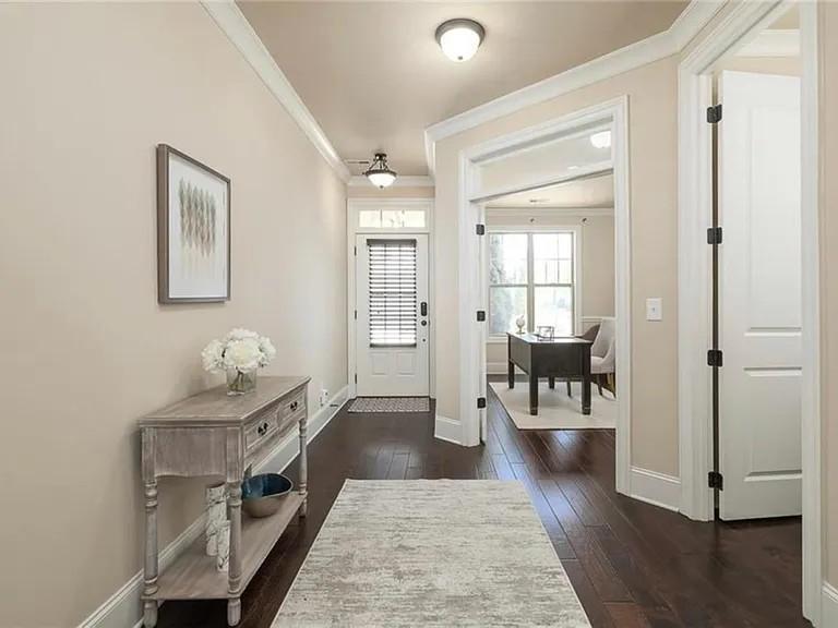 7860 Highland Bluff in Sandy Springs, GA - Building Photo