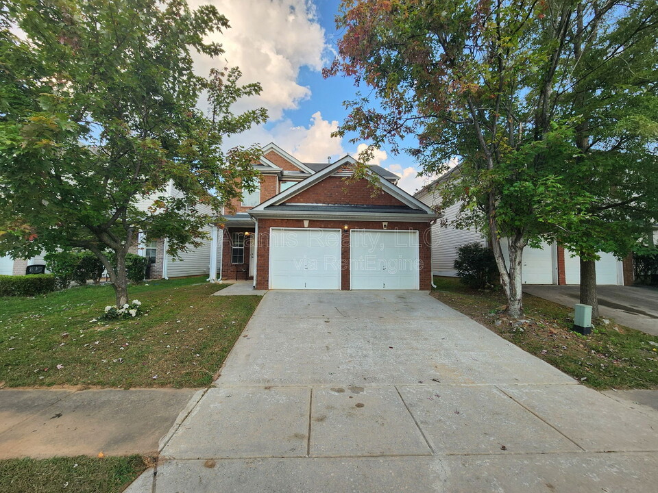 5860 el Segundo Way in Atlanta, GA - Building Photo