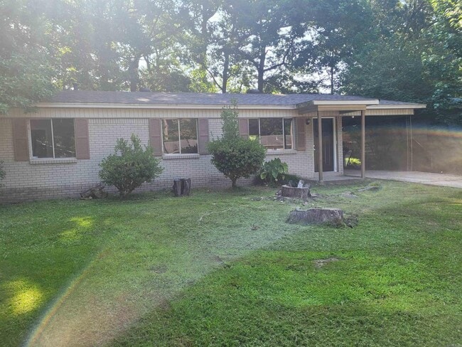 property at 3933 Arapaho Trail