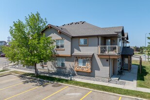 31 Jamieson Av in Red Deer, AB - Building Photo