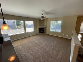 3511 Cedar Glen Way in Anacortes, WA - Building Photo - Building Photo