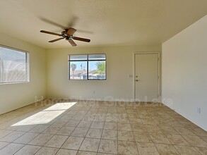 2240 Shorewood Dr in Lake Havasu City, AZ - Building Photo - Building Photo