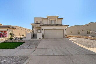 261 Emerald Sun Dr in Horizon City, TX - Building Photo - Building Photo