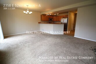 2358 E 52nd Ave-Unit -A in Anchorage, AK - Foto de edificio - Building Photo