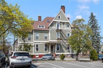 87 Cooke St in Providence, RI - Building Photo - Building Photo