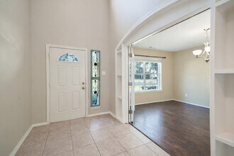 8315 Cardamon Ln in Baytown, TX - Building Photo - Building Photo