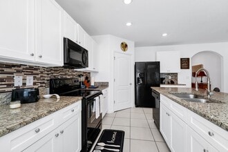 3813 Broadlands Ln in Orlando, FL - Building Photo - Building Photo