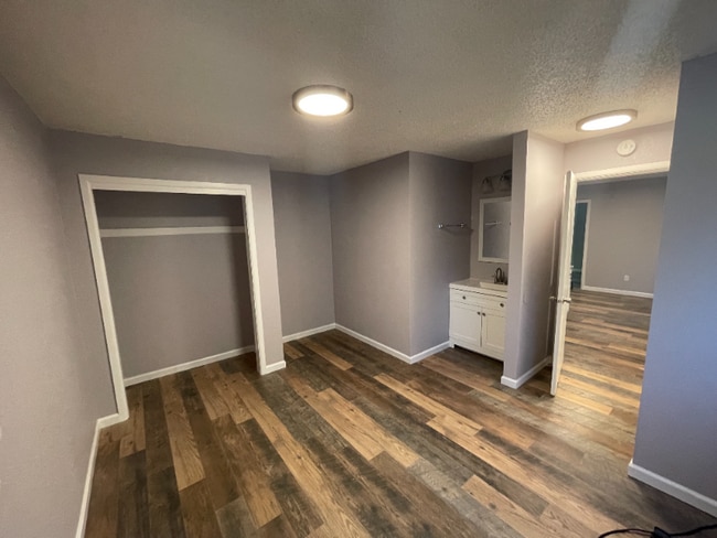 125 Charmony Frontage Rd