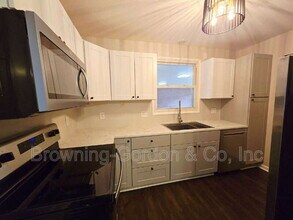 3947 Creekside Dr in Nashville, TN - Building Photo - Building Photo