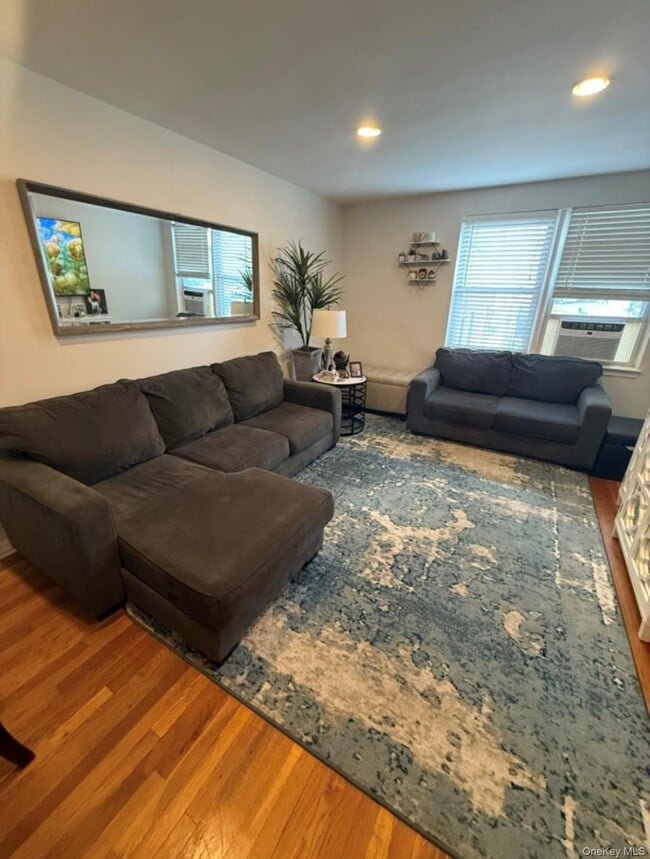 property at 95 N Broadway