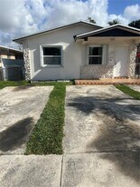 3279 SW 25th Ter in Miami, FL - Building Photo