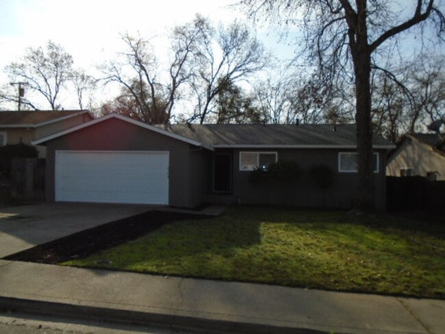 property at 2104 N Cirby Way