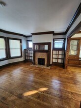 2550 Kendall Rd in Shaker Heights, OH - Foto de edificio - Building Photo