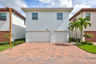6044 Curie Pl, Unit 6044 in Palm Beach Gardens, FL - Building Photo - Building Photo
