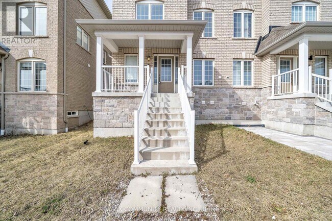 16 Camilleri Rd in Ajax, ON - Building Photo - Building Photo