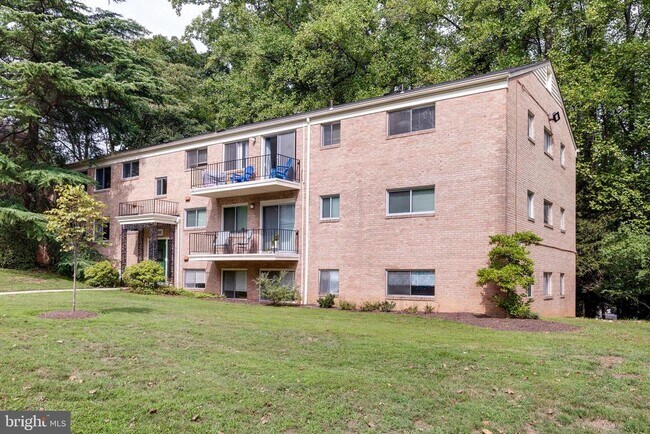 property at 10506 Weymouth St