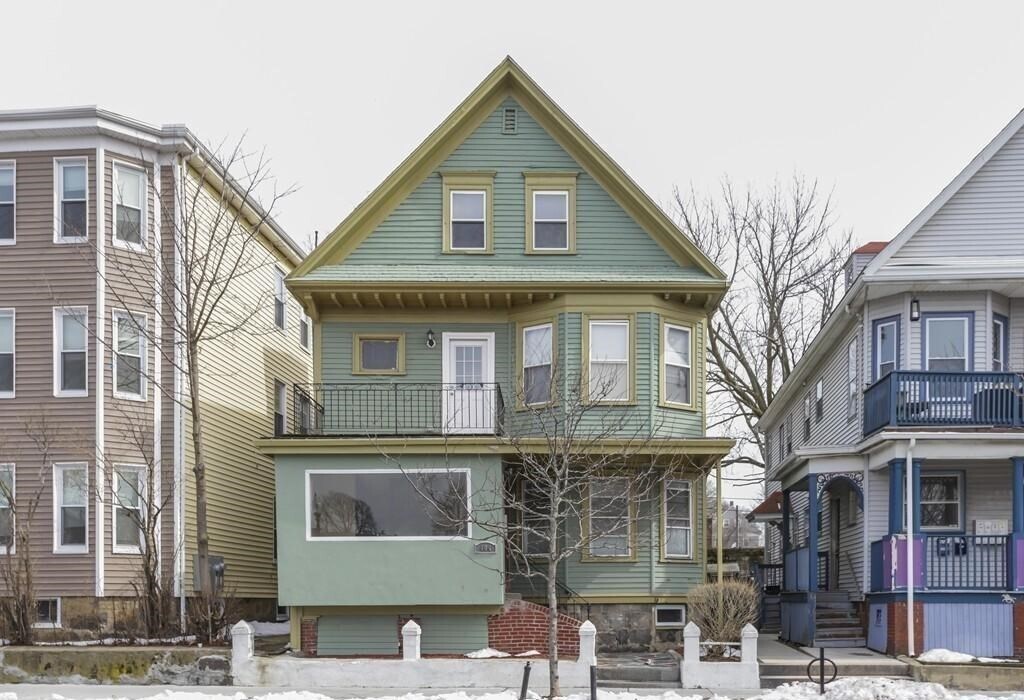 404 Centre St, Unit 2 in Boston, MA - Building Photo