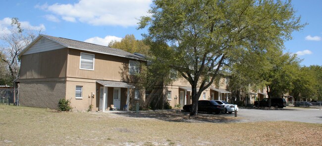 Park Sands Townhomes in Tampa, FL - Building Photo - Building Photo