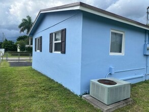 22601 SW 124th Ct in Miami, FL - Building Photo - Building Photo