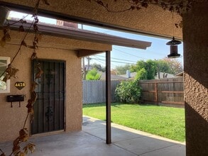 4424-4426 E Dakota Ave in Fresno, CA - Building Photo - Building Photo