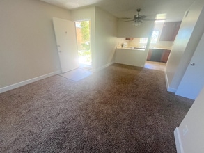390 N San Antonio Ave in Upland, CA - Building Photo - Building Photo
