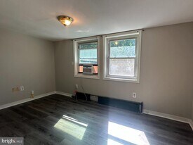 720 Clifton Ave in Collingdale, PA - Building Photo