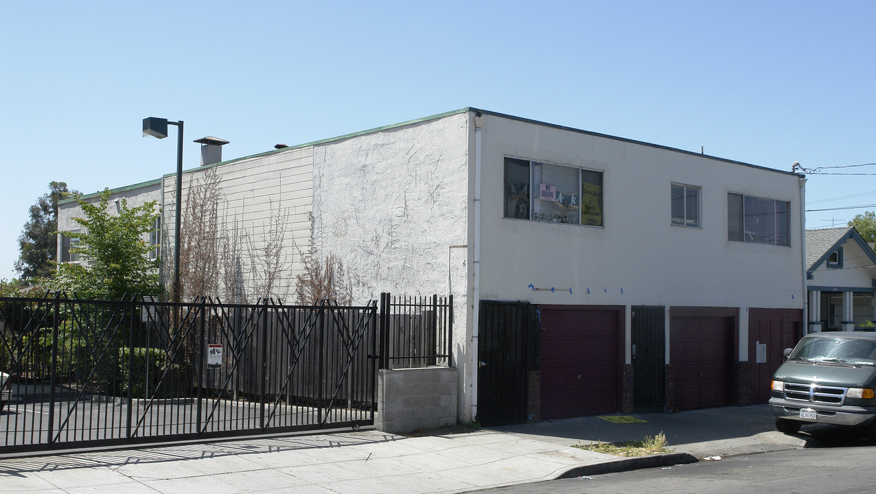 2312 55th Ave in Oakland, CA - Building Photo