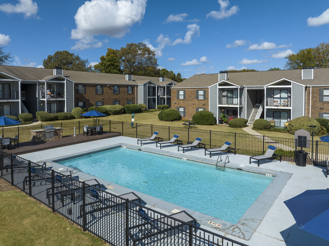 Charleston Oaks Apartments in Madison, AL - Foto de edificio - Building Photo