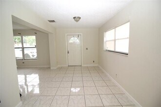 3910 SW 61st Ave in Davie, FL - Building Photo - Building Photo