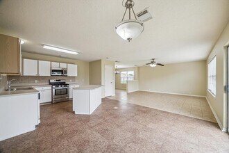 13411 Sarento Village in Sugar Land, TX - Building Photo - Building Photo
