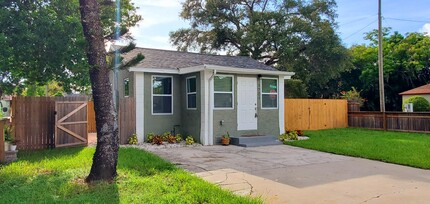 1701 Newark St S in St. Petersburg, FL - Building Photo - Building Photo