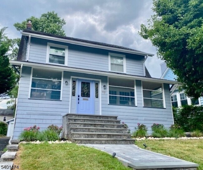 220 S Ridgewood Rd in South Orange, NJ - Building Photo - Building Photo